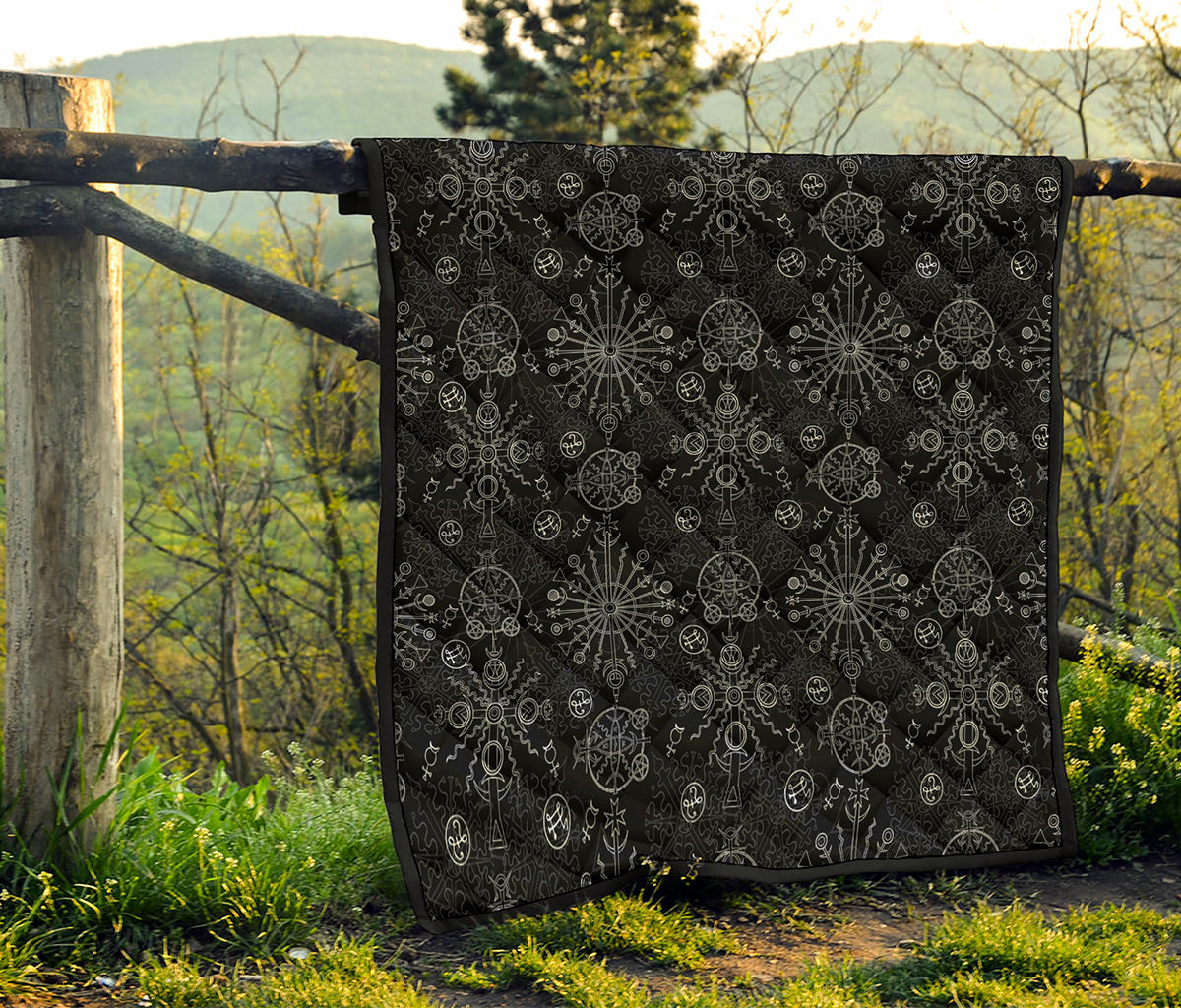 Black And White Wiccan Mystic Print Quilt