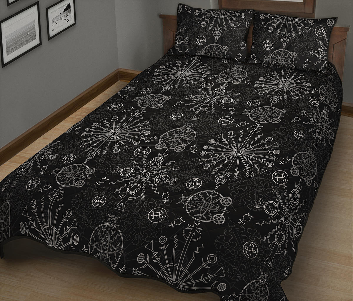 Black And White Wiccan Mystic Print Quilt Bed Set