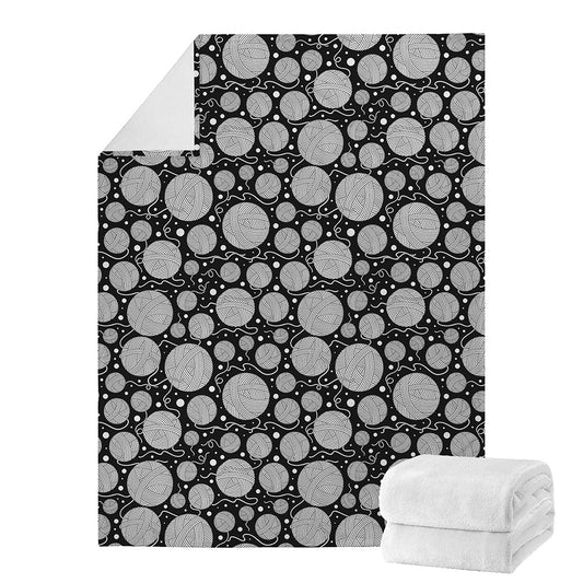 Black And White Yarn Pattern Print Blanket