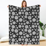 Black And White Yarn Pattern Print Blanket