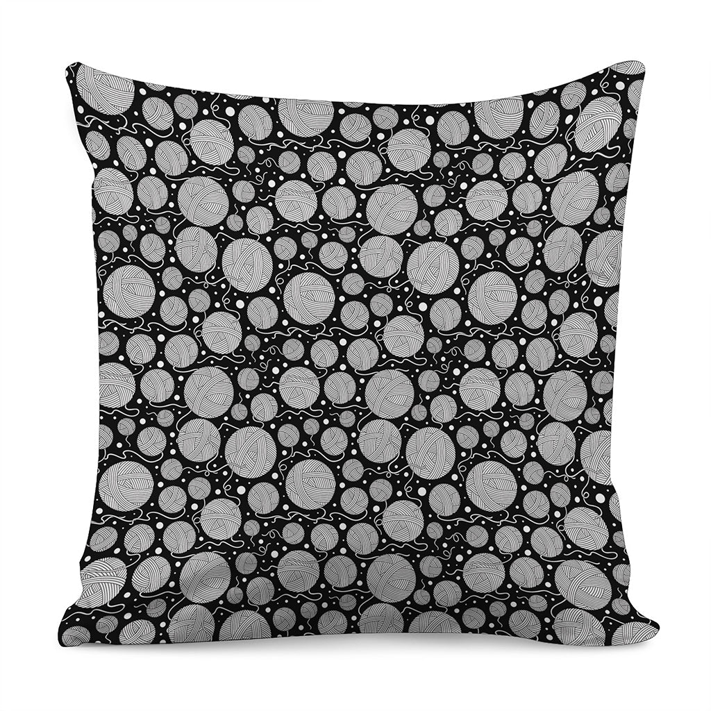 Black And White Yarn Pattern Print Pillow Cover