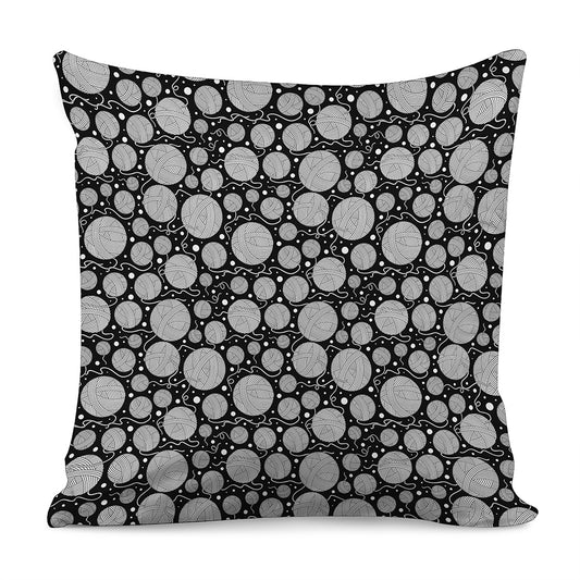 Black And White Yarn Pattern Print Pillow Cover