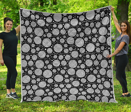 Black And White Yarn Pattern Print Quilt