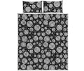 Black And White Yarn Pattern Print Quilt Bed Set