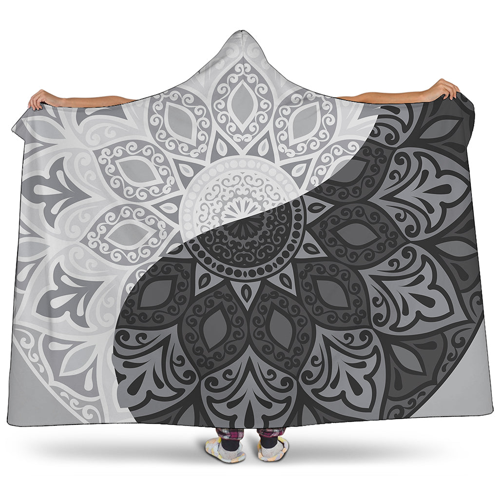 Black And White Yin Yang Mandala Print Hooded Blanket