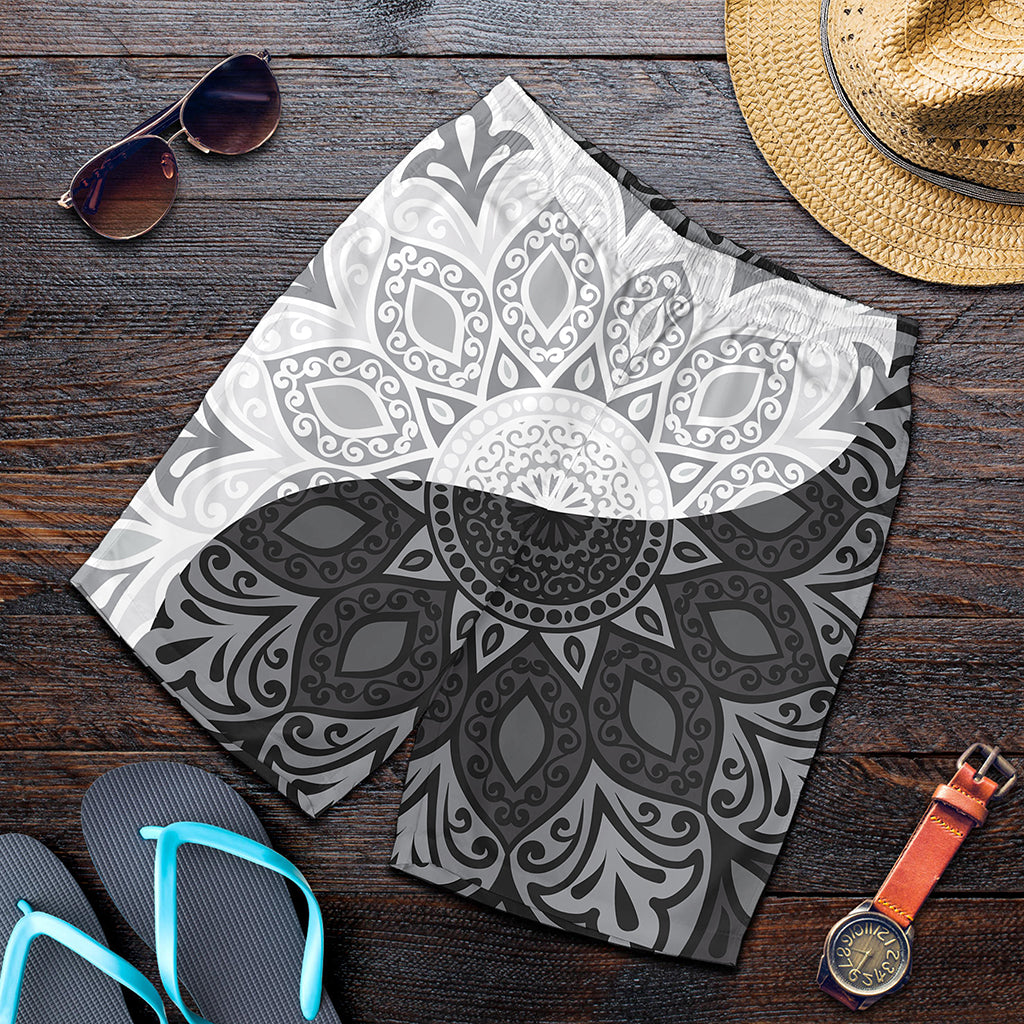 Black And White Yin Yang Mandala Print Men's Shorts