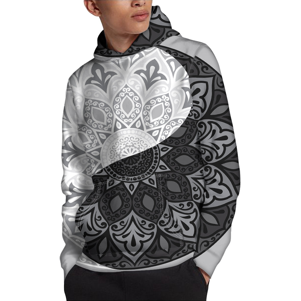 Black And White Yin Yang Mandala Print Pullover Hoodie