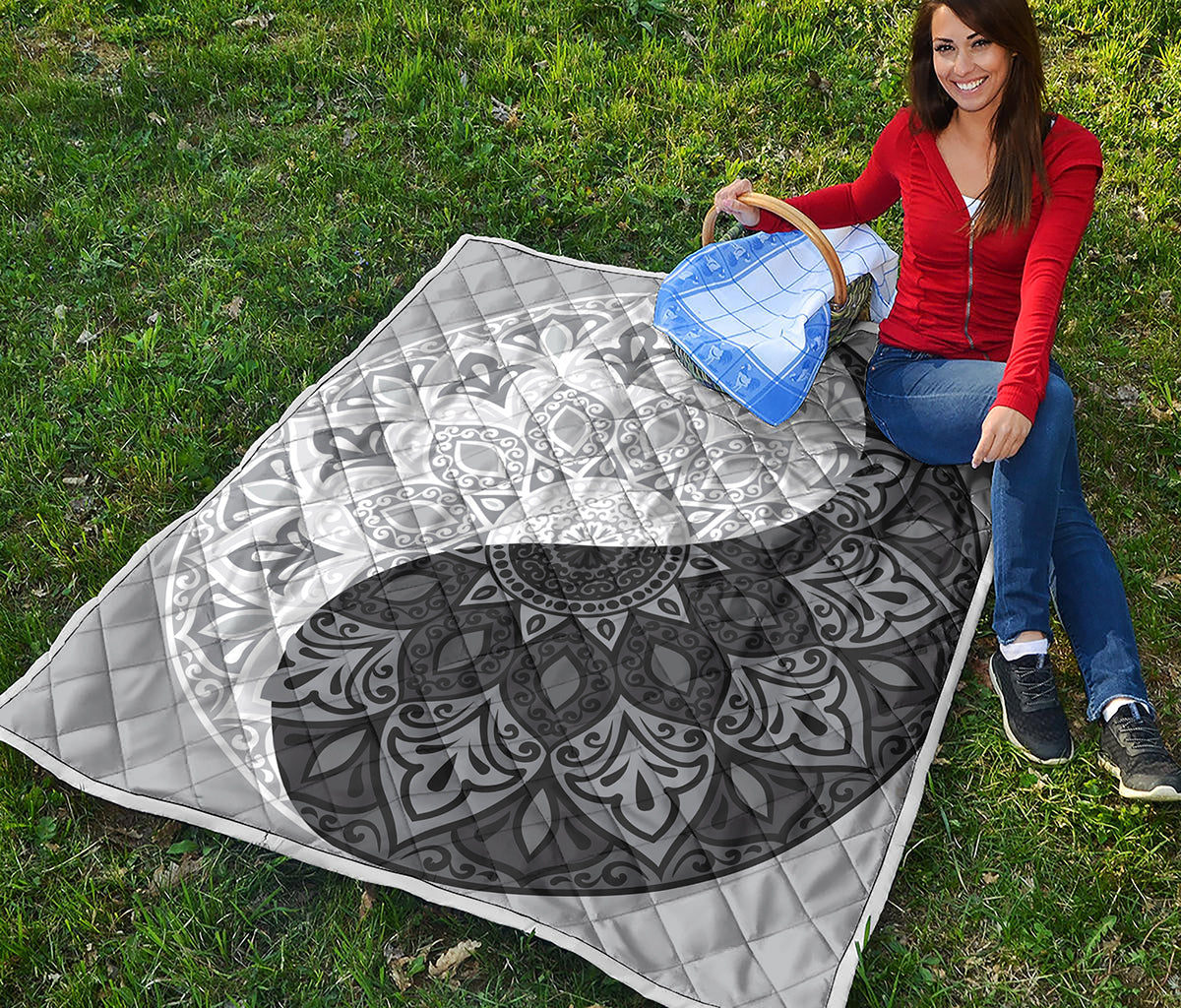 Black And White Yin Yang Mandala Print Quilt