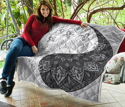 Black And White Yin Yang Mandala Print Quilt