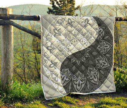 Black And White Yin Yang Mandala Print Quilt