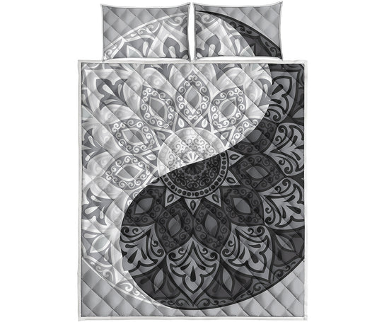 Black And White Yin Yang Mandala Print Quilt Bed Set