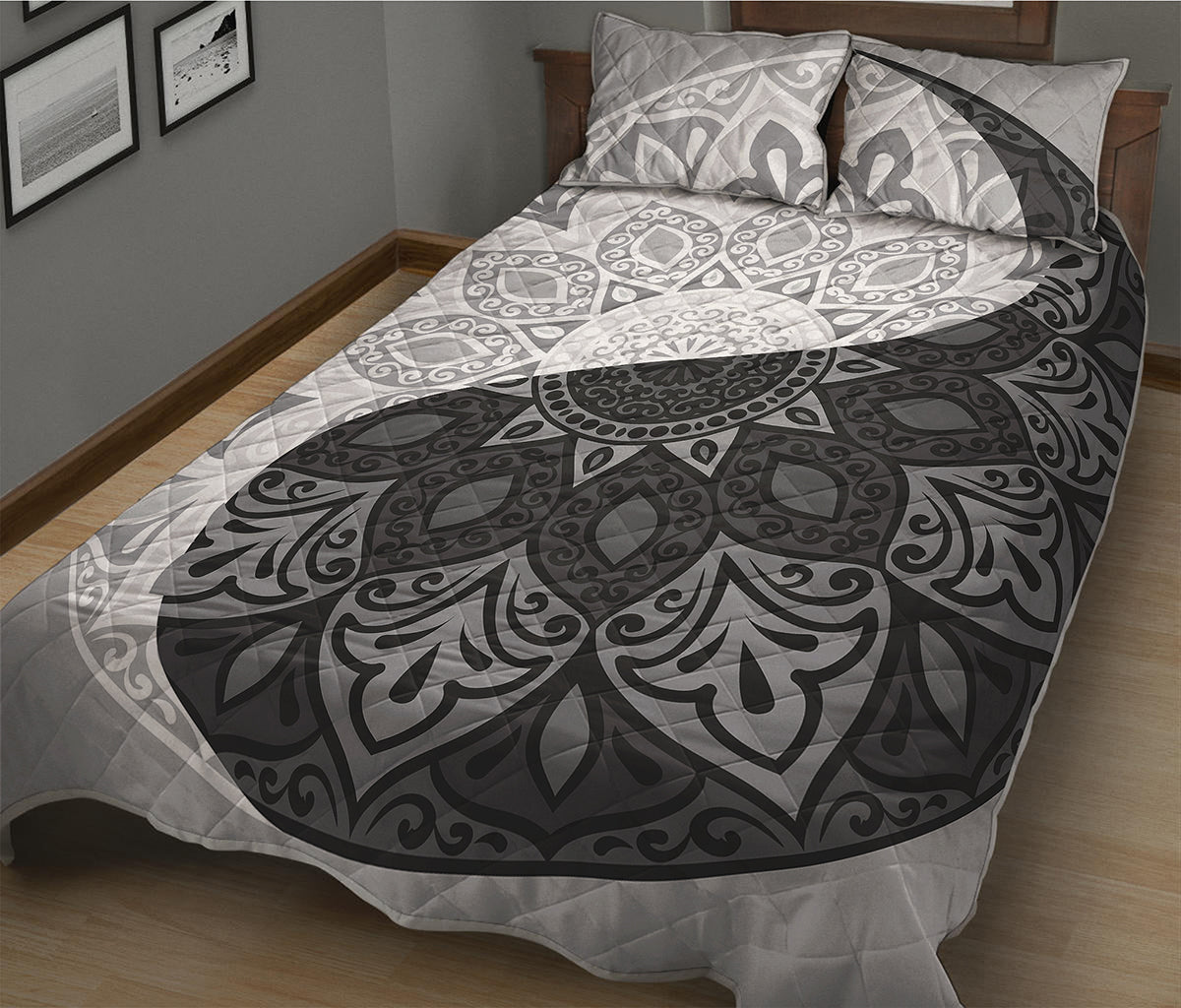 Black And White Yin Yang Mandala Print Quilt Bed Set