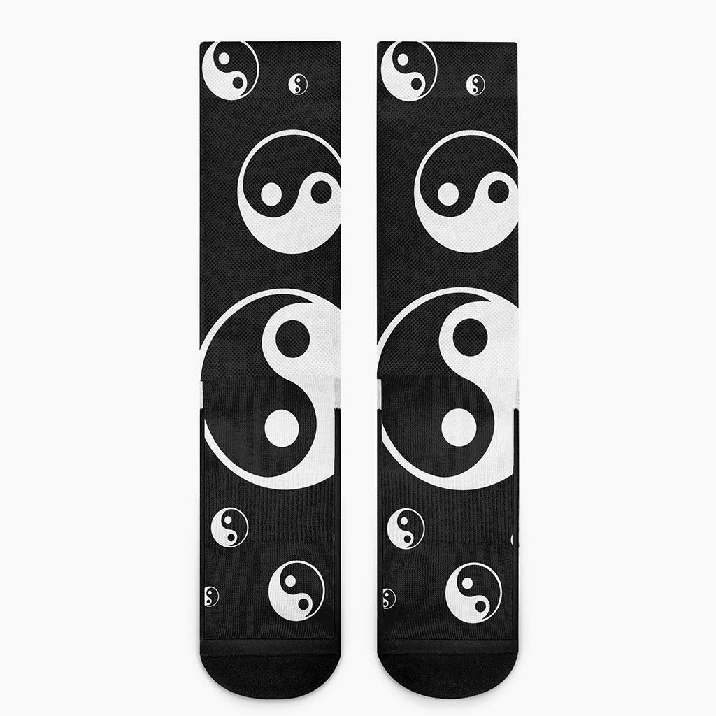 Black And White Yin Yang Pattern Print Crew Socks