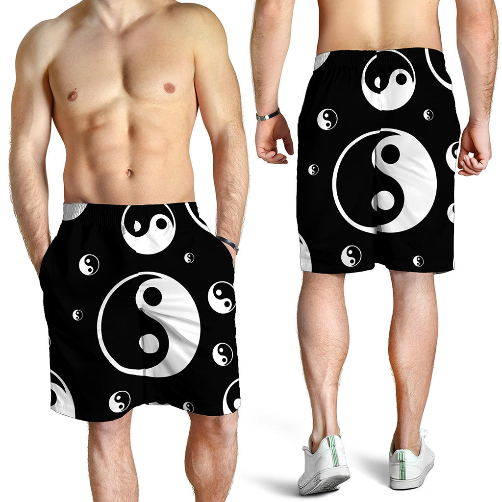 Black And White Yin Yang Pattern Print Men's Shorts