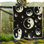 Black And White Yin Yang Pattern Print Quilt