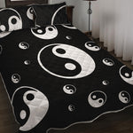 Black And White Yin Yang Pattern Print Quilt Bed Set
