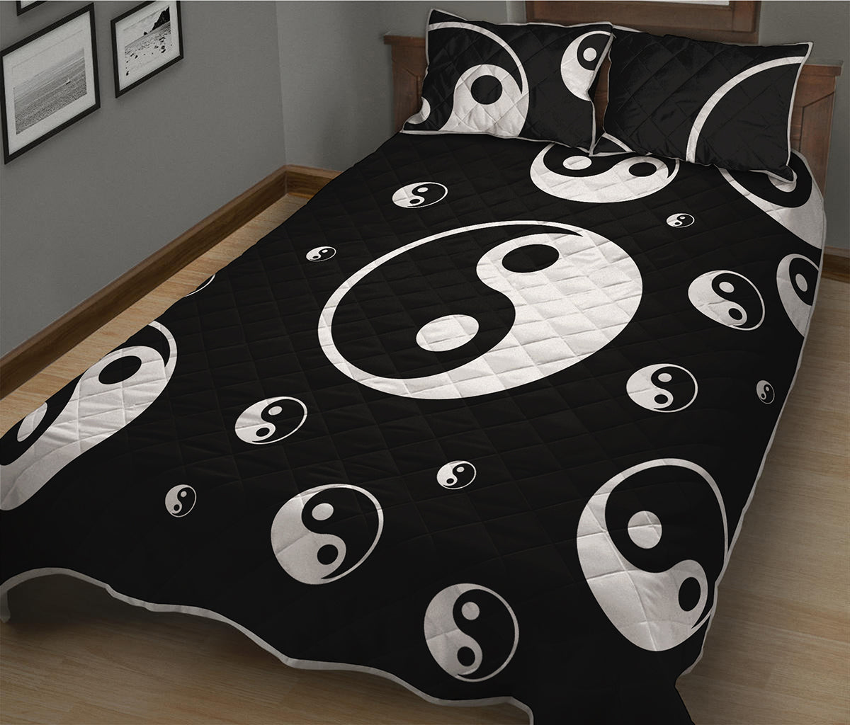 Black And White Yin Yang Pattern Print Quilt Bed Set