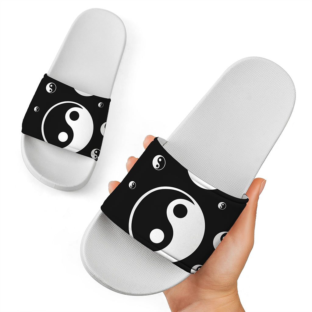 Black And White Yin Yang Pattern Print White Slide Sandals