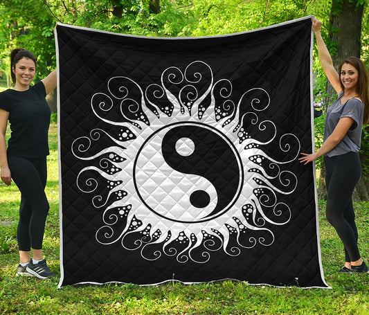 Black And White Yin Yang Sun Print Quilt
