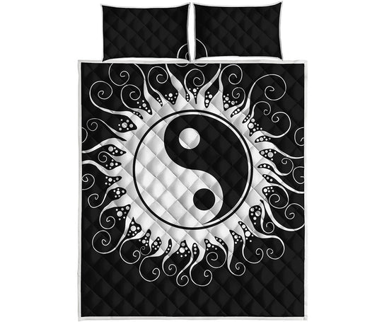 Black And White Yin Yang Sun Print Quilt Bed Set