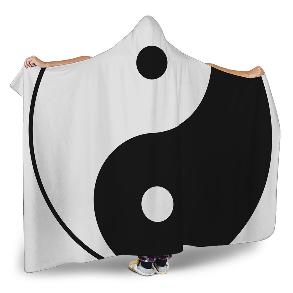 Black And White Yin Yang Symbol Print Hooded Blanket