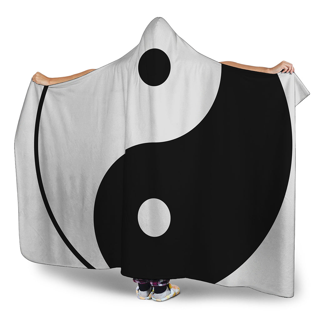 Black And White Yin Yang Symbol Print Hooded Blanket