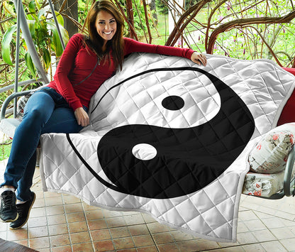 Black And White Yin Yang Symbol Print Quilt