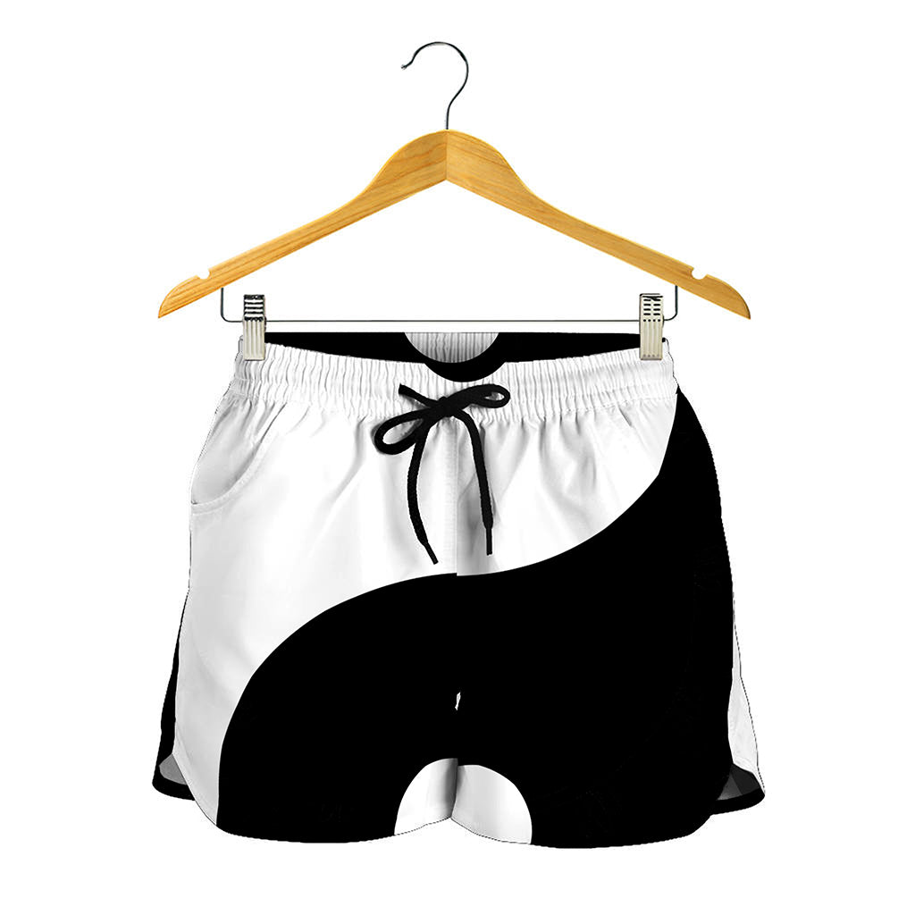 Black And White Yin Yang Symbol Print Women's Shorts