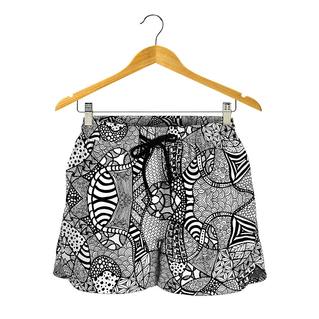 Black And White Zentangle Pattern Print Women's Shorts