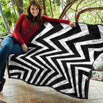 Black And White Zigzag Dazzle Print Quilt