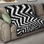 Black And White Zigzag Dazzle Print Quilt