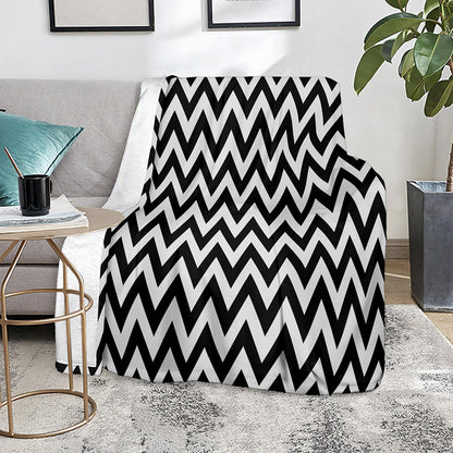 Black And White Zigzag Pattern Print Blanket