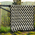 Black And White Zigzag Pattern Print Quilt