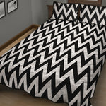 Black And White Zigzag Pattern Print Quilt Bed Set