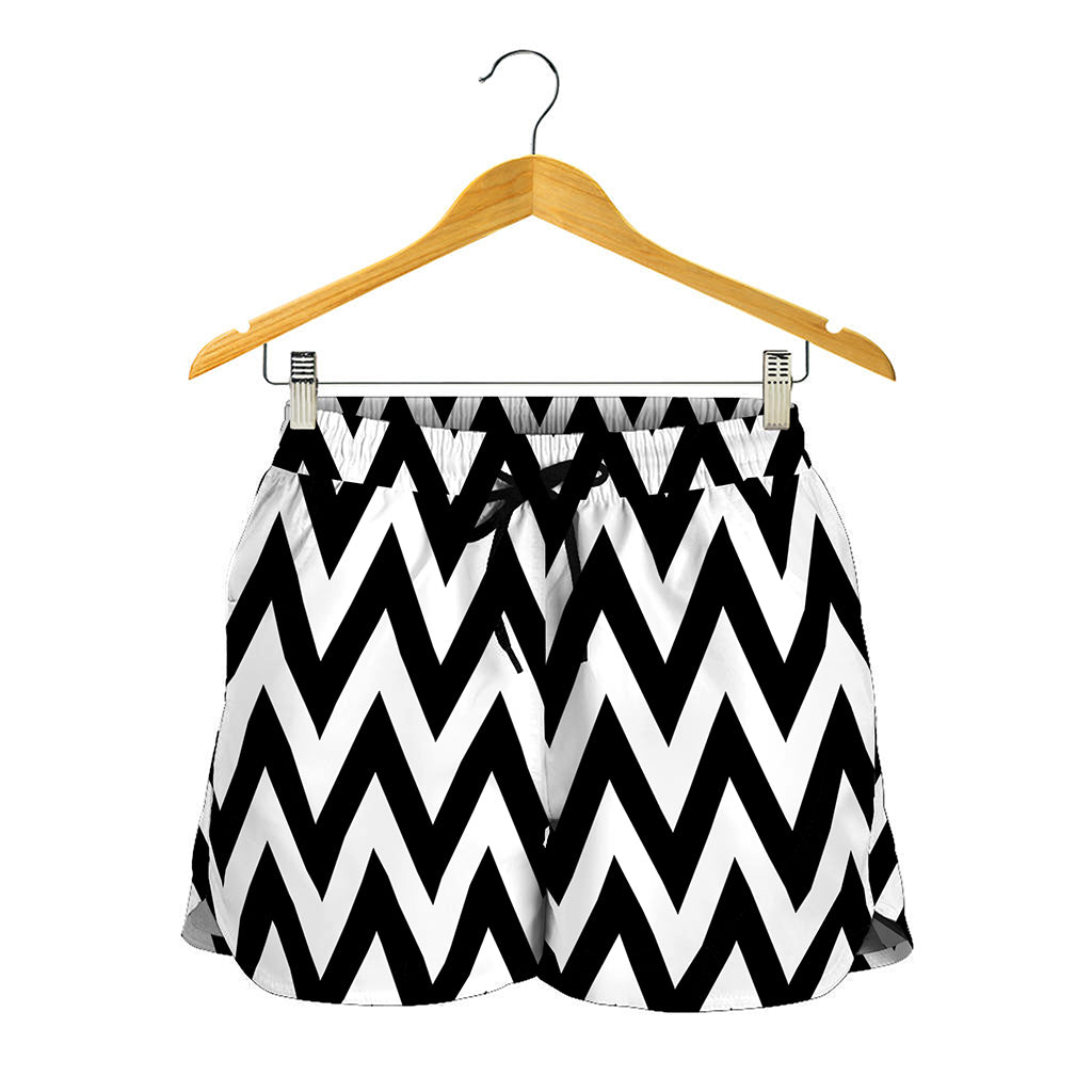Black And White Zigzag Pattern Print Women's Shorts