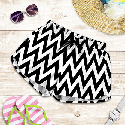 Black And White Zigzag Pattern Print Women's Shorts