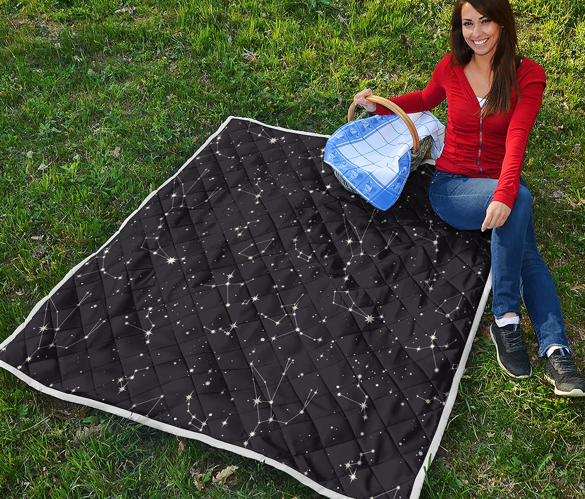 Black And White Zodiac Stars Print Quilt