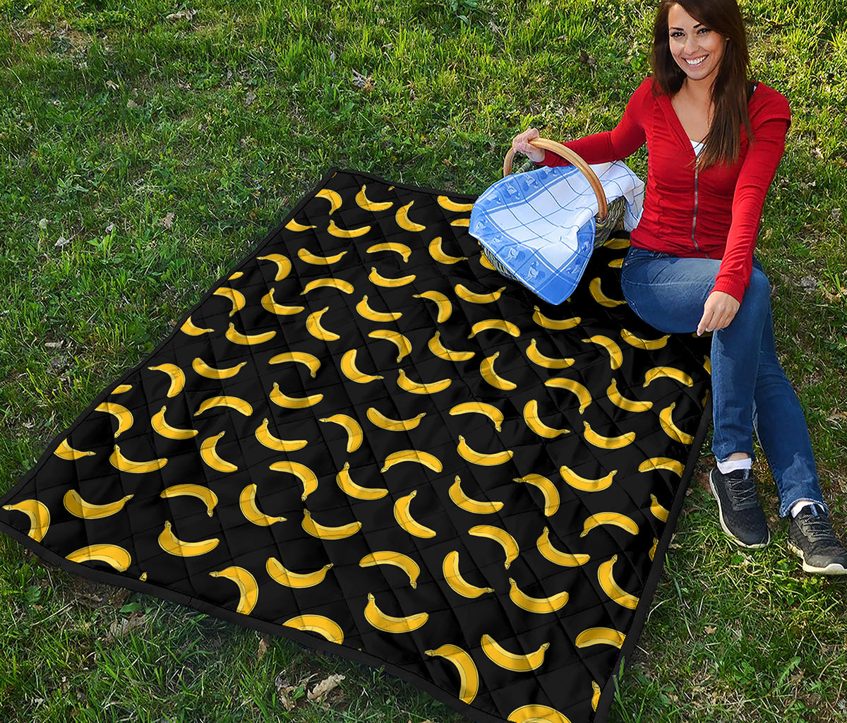 Black And Yellow Banana Pattern Print Quilt