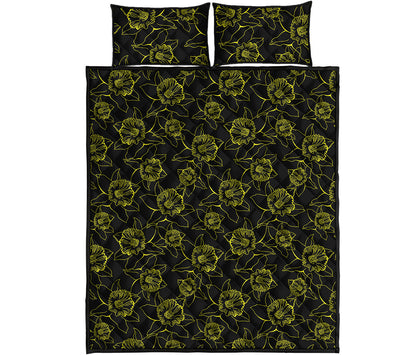 Black And Yellow Daffodil Pattern Print Quilt Bed Set