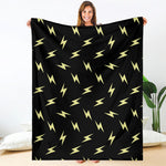 Black And Yellow Lightning Pattern Print Blanket