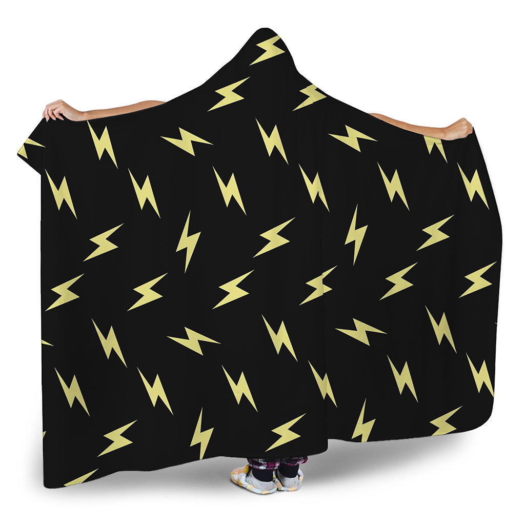 Black And Yellow Lightning Pattern Print Hooded Blanket