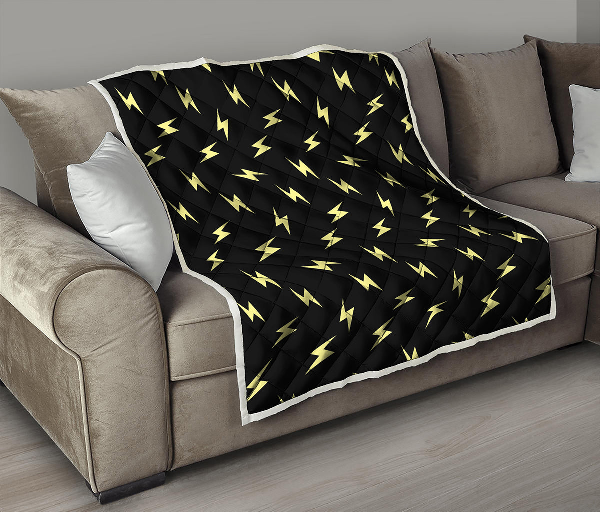 Black And Yellow Lightning Pattern Print Quilt