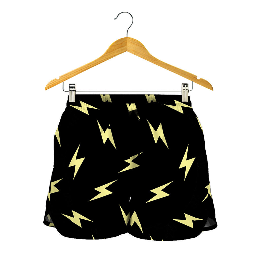 Black And Yellow Lightning Pattern Print Women's Shorts