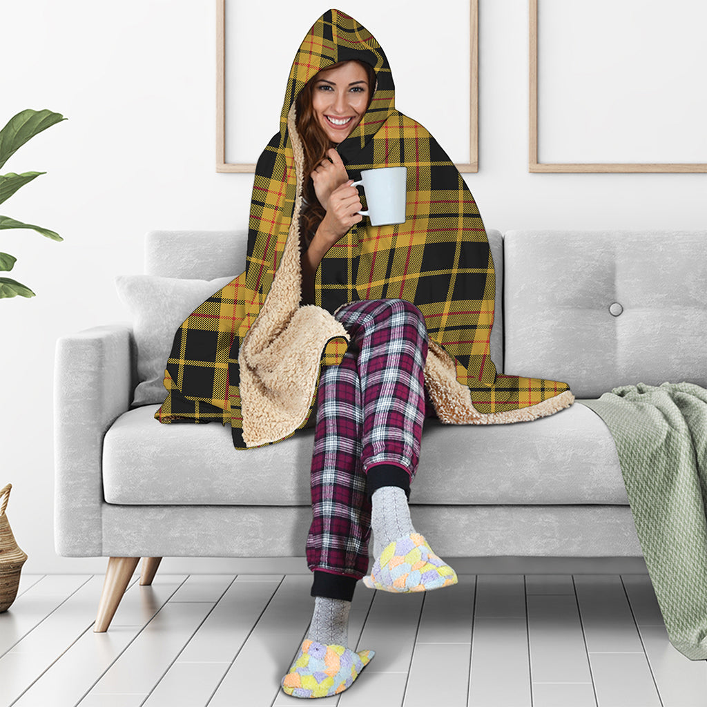 Black And Yellow Tartan Pattern Print Hooded Blanket