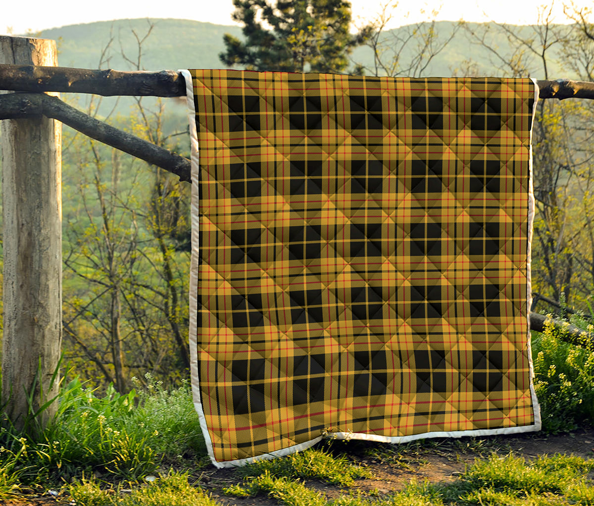 Black And Yellow Tartan Pattern Print Quilt