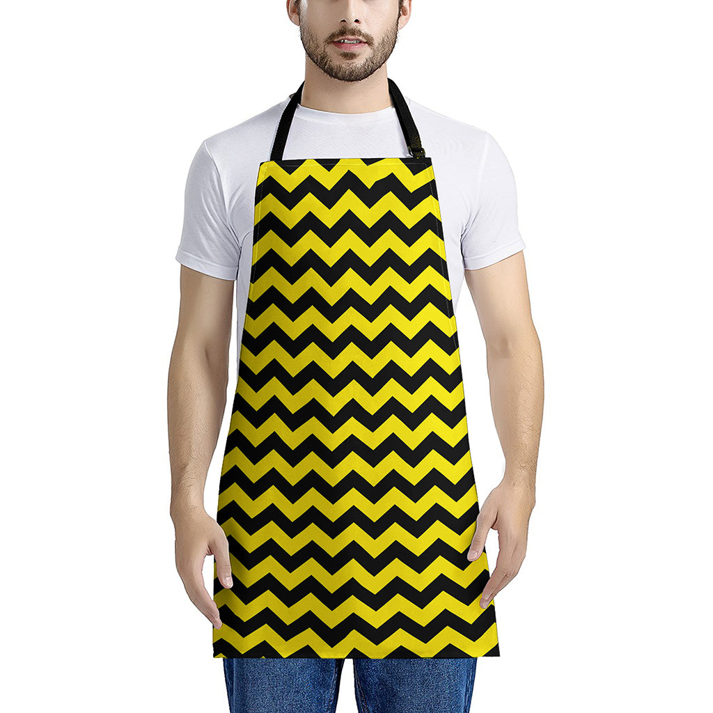 Black And Yellow Zigzag Pattern Print Apron