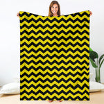 Black And Yellow Zigzag Pattern Print Blanket