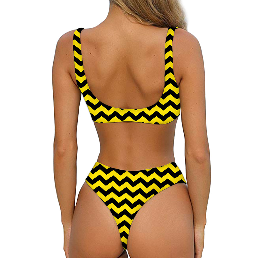Black And Yellow Zigzag Pattern Print Front Bow Tie Bikini