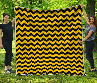 Black And Yellow Zigzag Pattern Print Quilt