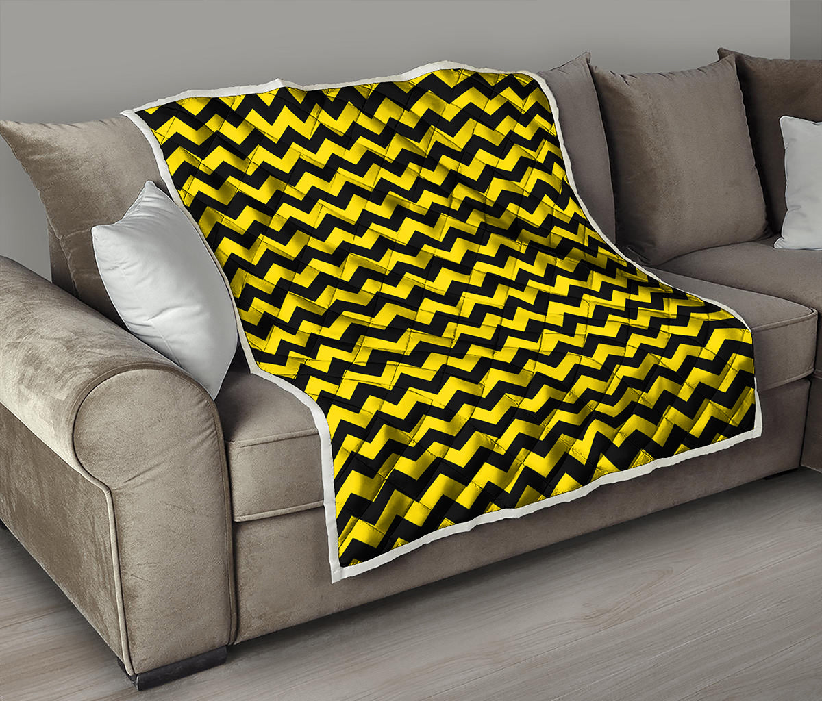 Black And Yellow Zigzag Pattern Print Quilt